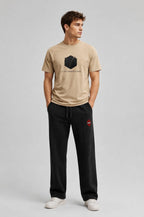 Outfit Unbound and black Milton